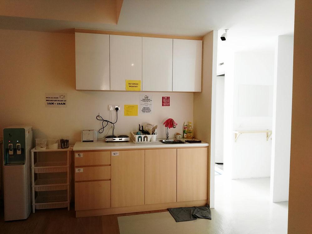 Roof Talk Theme Hostel 조호르 바루 외부 사진